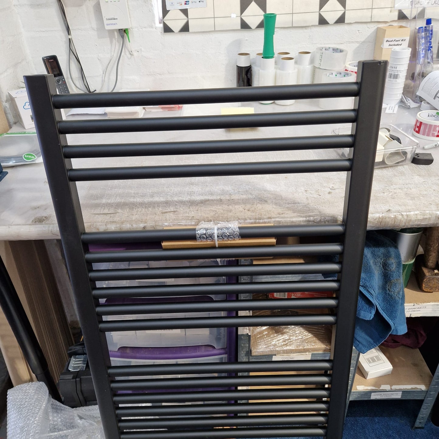  Refurbished 550mm x 1200mm Matt Black Heated Towel Rail Radiator | Flat Central Heating CH-01
