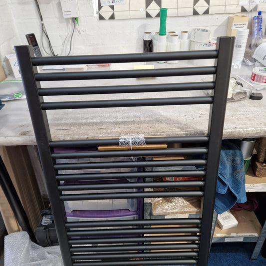 Refurbished 550mm x 1200mm Matt Black Heated Towel Rail Radiator | Flat Central Heating CH-01 