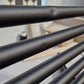 500 mm breit – 1400 mm hoch, flacher, schwarzer Handtuchheizkörper 